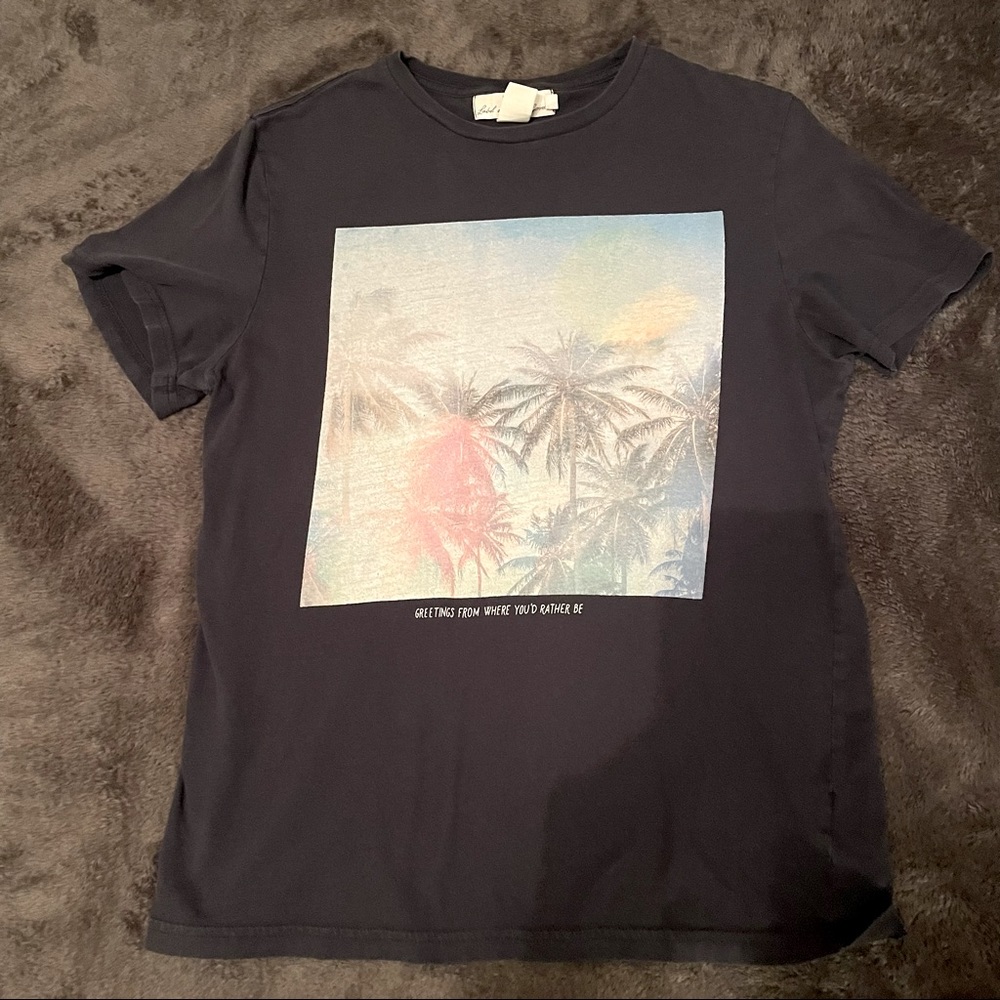 H&M NAVY BLUE MULTICOLOR GRAPHIC PALM TREE T-SHIRT Size Medium